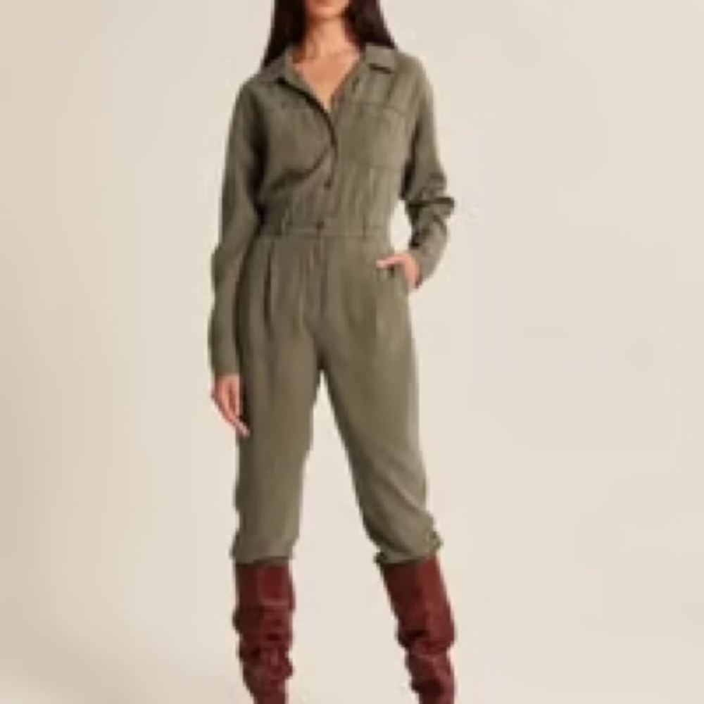 Abercrombie & Fitch Khaki Jumpsuit